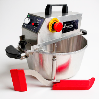 Panela para mexer salgados e doces 32 cm Titanium