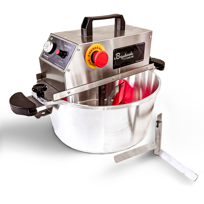 Panela para mexer salgados e doces 32 cm Titanium